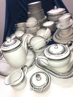 114 Piece Hutschenreuther China Dinnerware Service for 12 Platinum Encrusted