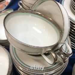 114 Piece Hutschenreuther China Dinnerware Service for 12 Platinum Encrusted