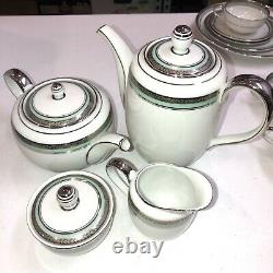 114 Piece Hutschenreuther China Dinnerware Service for 12 Platinum Encrusted