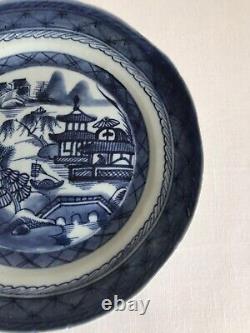3 Qianlong Period Blue & White Plates 22 cm Long/Wide