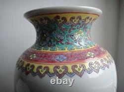 35cm ANTIQUE Chinese Handmade Handpainted Famille Rose Vase Porcelain 1950 -1970
