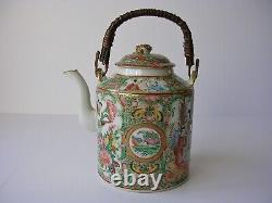 A Beautiful 19th Century Canton Famille Rose Teapot In excellent condition