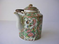 A Beautiful 19th Century Canton Famille Rose Teapot In excellent condition