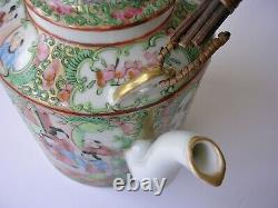 A Beautiful 19th Century Canton Famille Rose Teapot In excellent condition