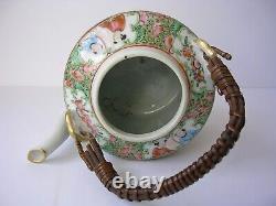 A Beautiful 19th Century Canton Famille Rose Teapot In excellent condition