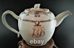 A Chinese Export globular teapot and cover, 18th century, with fruit finial