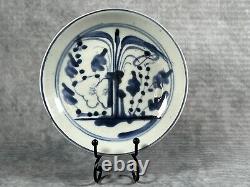 A Pair of Antique Chinese Zhangzhou Swatow Ware Export Blue & White Plates