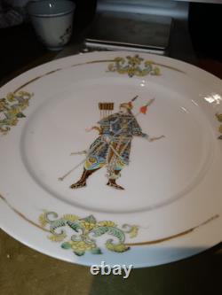 An Early 19th Century Chinese Antique Famille Rose Porcelain Plate Perfect Cond