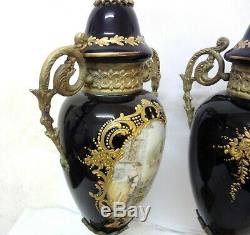 Antique 14.1/2´´ Sevres Porcelain Vase Urn Hand Painted Scene Lovers Bronze See