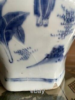 Antique 17th century Chinese Transitional Blue & White Jar With Cover