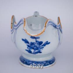 Antique 18th Century Chinese Blue and White Porcelain Gravy Sauce Boat. Qianlong
