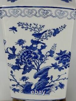 Antique Blue & White Hand painted Chinese Table Lamp