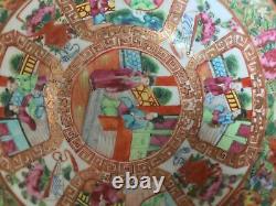 Antique CHINESE canton 5.5 COURT SCENES BIRDS BUTTEFLY FAMILLE VERTE RICE BOWL