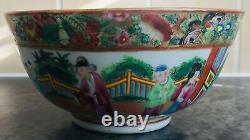 Antique CHINESE canton 5.5 COURT SCENES BIRDS BUTTEFLY FAMILLE VERTE RICE BOWL