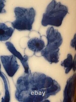 Antique Chinese 19th Century Qing Porcelain Blue & White Flowers Vase China