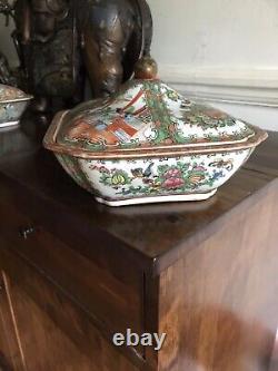 Antique Chinese 19thC Cantonese Hand Made Porcelain Family Rose Lidded Bowl Dish