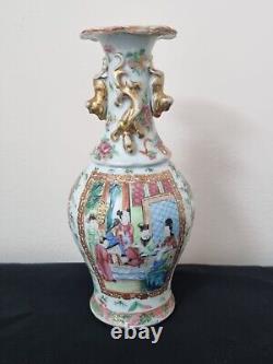 Antique Chinese Canton porcelain famille rose vases, 19th century