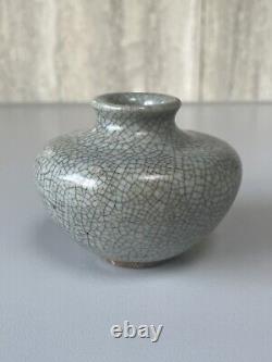 Antique Chinese Ge Glaze Vase Qing Dynasty 6.5 CM Tall