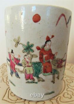 Antique Chinese Porcelain Brush Pot, Tongzhi mark (1862-74), H11cm x 9cm Diam