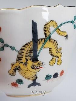 Antique Meissen Germany Porcelain Hand Painted Yellow Tiger Full Sized Cup