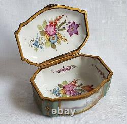 Antique Porcelain Snuff Box Serpentine Shape Signed Hand Painted Watteau Lovers