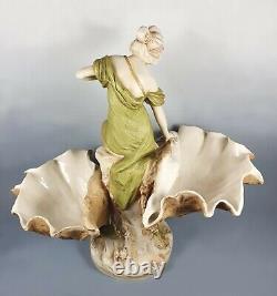 Antique Royal Dux Porcelain Beautiful Fisher Girl Shell Figure #1091 c. 1920