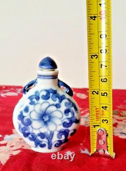 Antique/Vintage Chinese Porcelain Hand Painted Snuff/Perfume Bottle. Marked