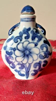 Antique/Vintage Chinese Porcelain Hand Painted Snuff/Perfume Bottle. Marked