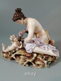 Antique porcelain figurine E & A Muller'Corona', Thuringia, 19 th