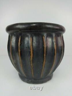 Antiques Song Dynasty Chinese, Black Glazed Ribbed Planter Pot, Ancient Design