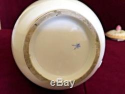 Beautiful Vintage Hand Painted Meissen Porcelain Coffee / Tea Pot Gilded