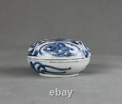 Blue Chrysanthemum Chinese Shipwreck Porcelain Box Kangxi c1660