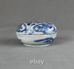 Blue Chrysanthemum Chinese Shipwreck Porcelain Box Kangxi c1660