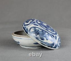 Blue Chrysanthemum Chinese Shipwreck Porcelain Box Kangxi c1660