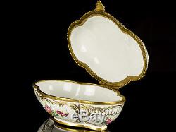 C1785 Queen Marie Antoinette France Hand Painted Porcelaine Case
