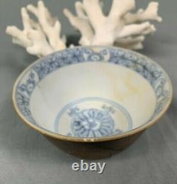 Ca Mau Shipwreck Cargo Lotus and Flowerhead Tea Bowl c1725