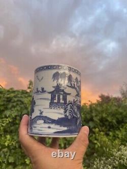 Chinese Antique Blue & White Porcelain Mug Qing Dynasty Qianlong Period