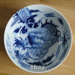 Chinese Antique DRAGON Porcelain Blue and White Ceramic Bowl China