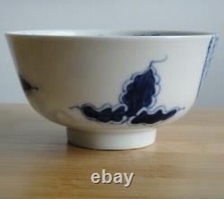 Chinese Antique DRAGON Porcelain Blue and White Ceramic Bowl China