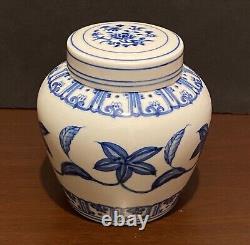 Chinese Blue &White Handpainted flower Bowl Signed Porcelain China