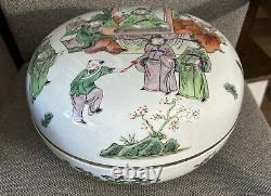 Chinese Export Republic Period Hand Painted People Porcelain Covered Bowl Vtg