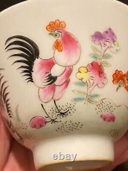 Chinese Famille rose Blue &White Handpainted Chicken Bowl / Cup Signed Porcelain