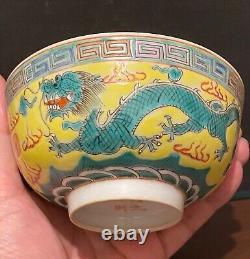 Chinese Famille rose Blue &White Handpainted Dragon Bowl Signed Porcelain China