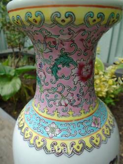 Chinese Famille rose hand painted vase poem to side plus signed very beautiful