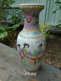 Chinese Famille rose hand painted vase poem to side plus signed very beautiful