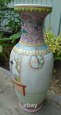 Chinese Famille rose hand painted vase poem to side plus signed very beautiful