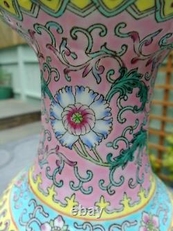 Chinese Famille rose hand painted vase poem to side plus signed very beautiful