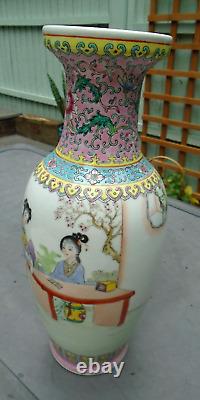 Chinese Famille rose hand painted vase poem to side plus signed very beautiful