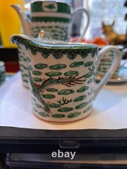 Chinese Porcelain Lidded Mug Zhongguo Zhi Zao Hand Painted