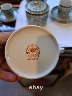 Chinese Porcelain Lidded Mug Zhongguo Zhi Zao Hand Painted